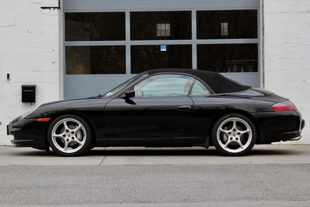 2002 Porsche 996 Carrera 4S - Image 11 of 26