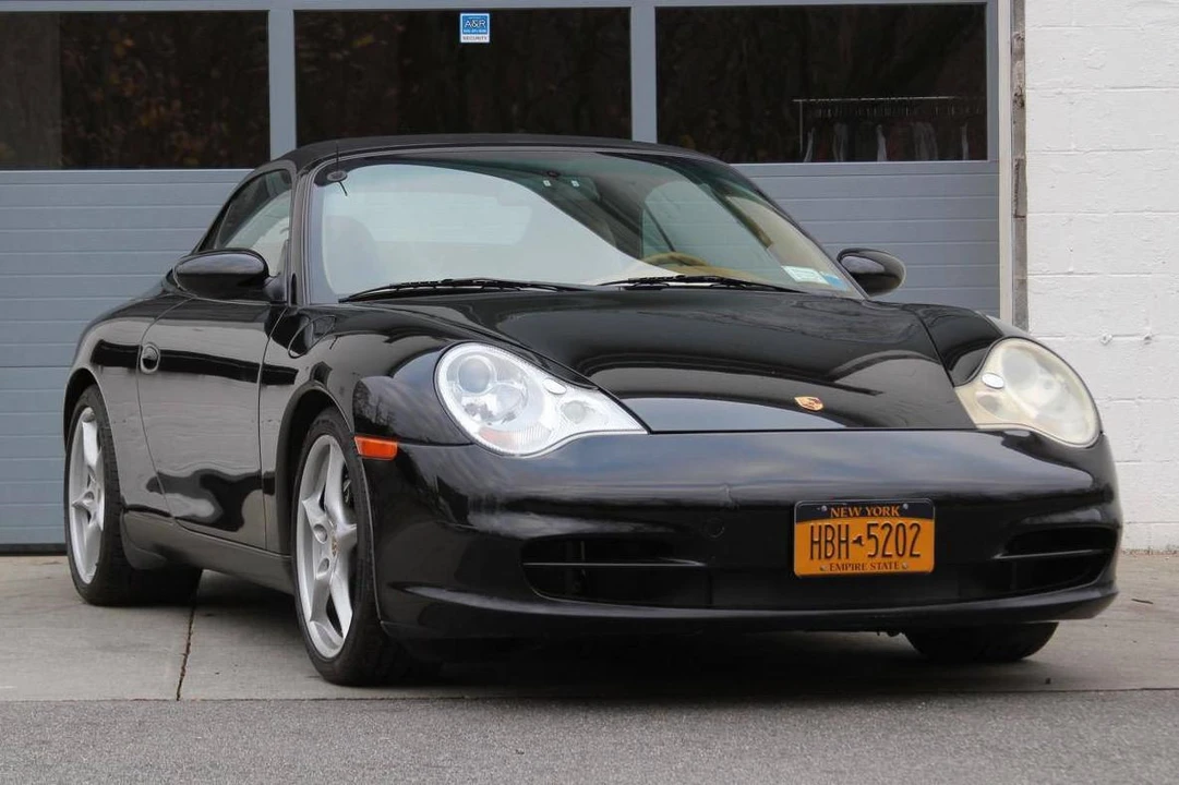 2002 Porsche 996 Carrera 4S - Image 25 of 26