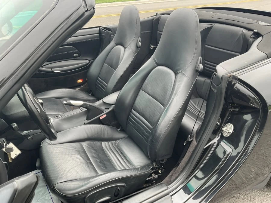 2002 Porsche 996 Carrera 4 - Image 8 of 14