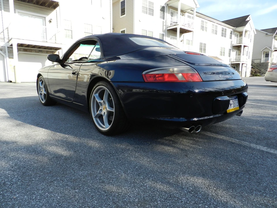 2002 Porsche 996 Carrera 4S - Image 10 of 31