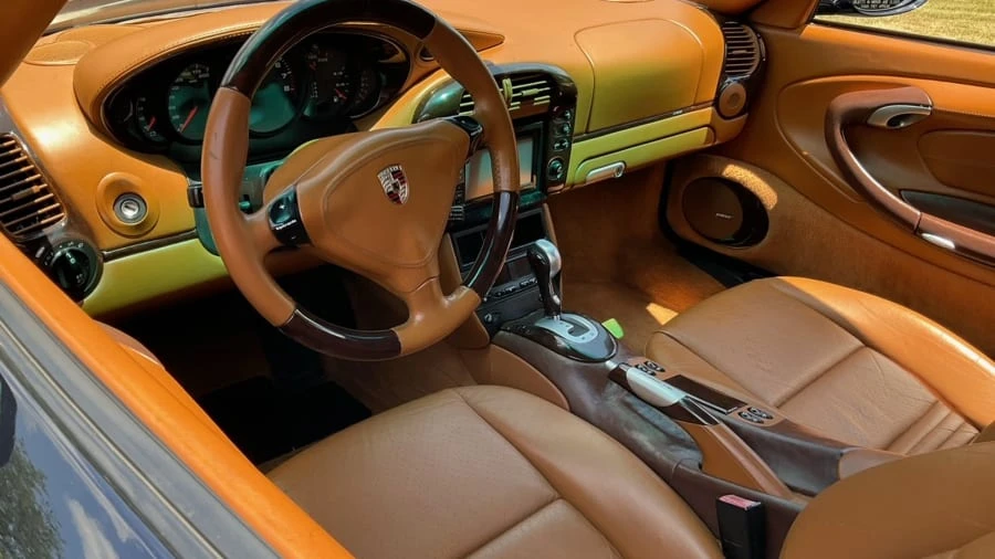 2002 Porsche 996 Carrera 4 - Image 4 of 11