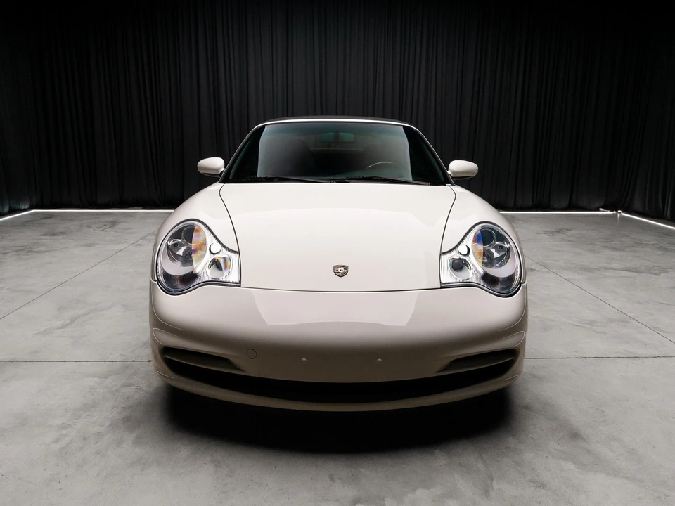 2002 Porsche 996 Carrera 4 - Image 11 of 12