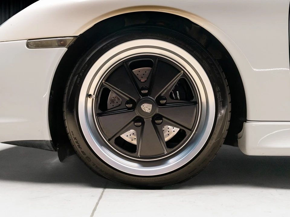2002 Porsche 996 Carrera 4 - Image 3 of 12