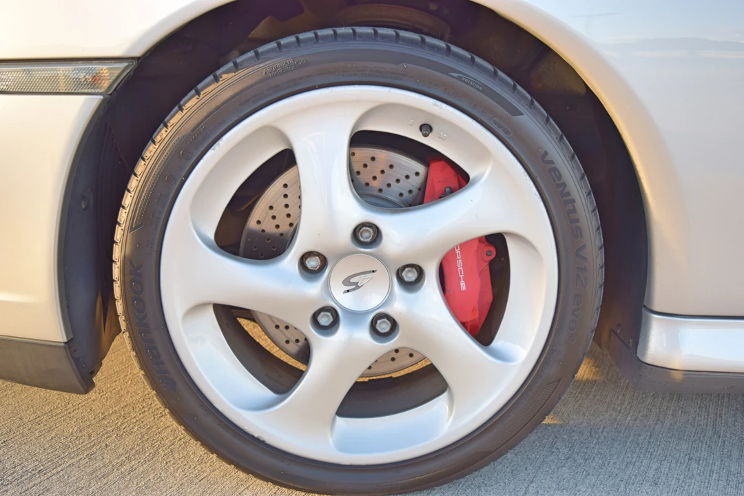 2002 Porsche 996 Carrera 4S - Image 22 of 31