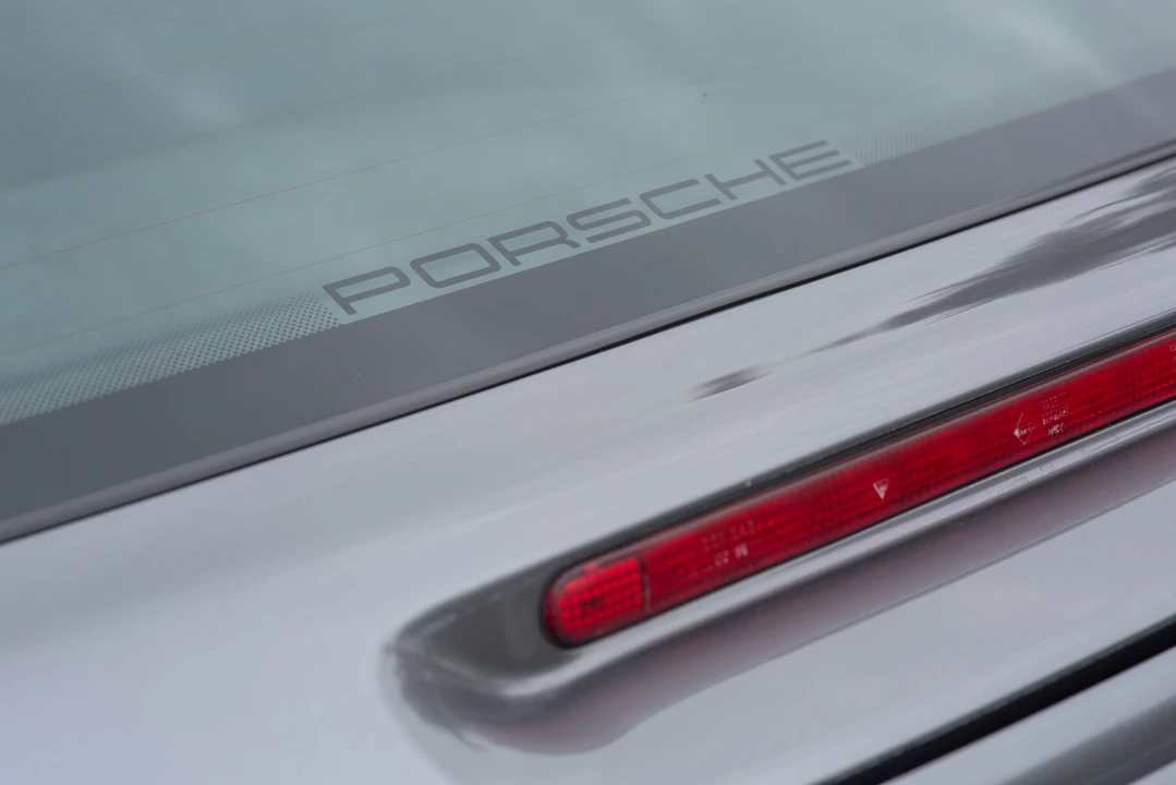 2002 Porsche 996 Carrera 4S - Image 17 of 31
