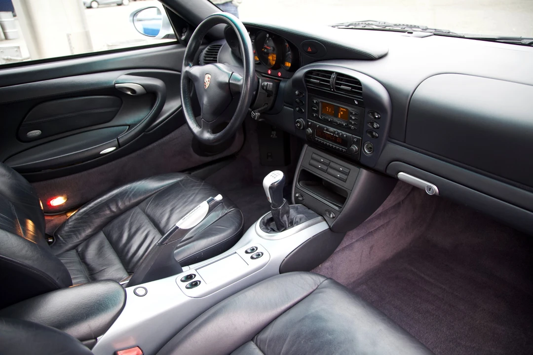 2002 Porsche 996 Carrera 4S - Image 17 of 31