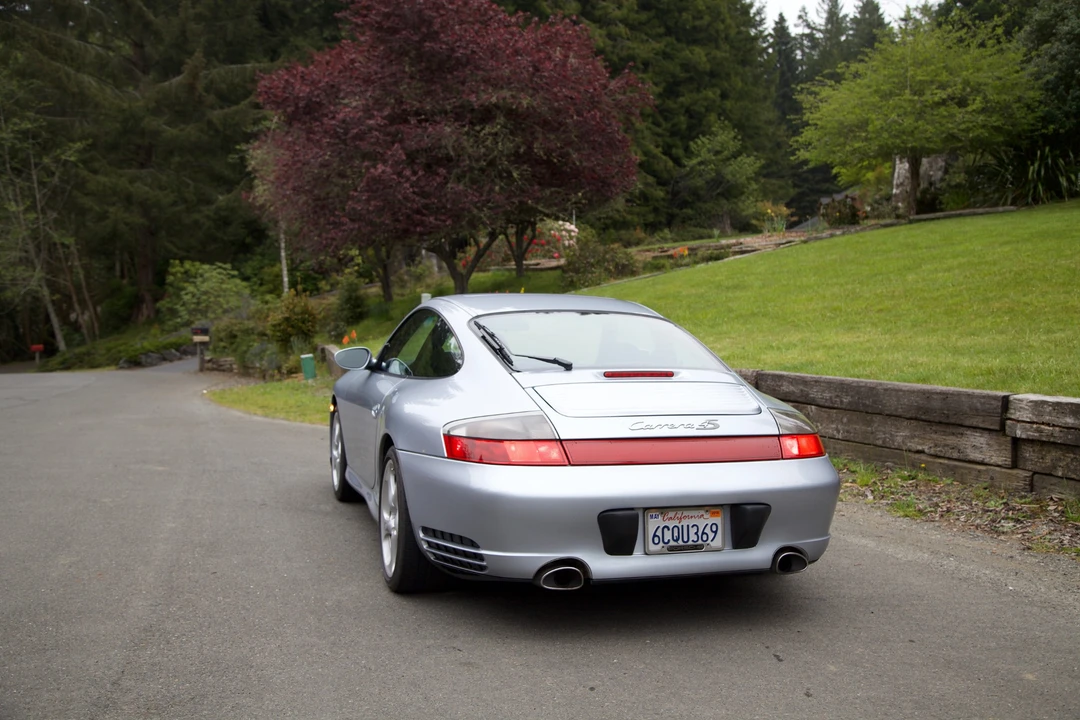 2002 Porsche 996 Carrera 4S - Image 9 of 31