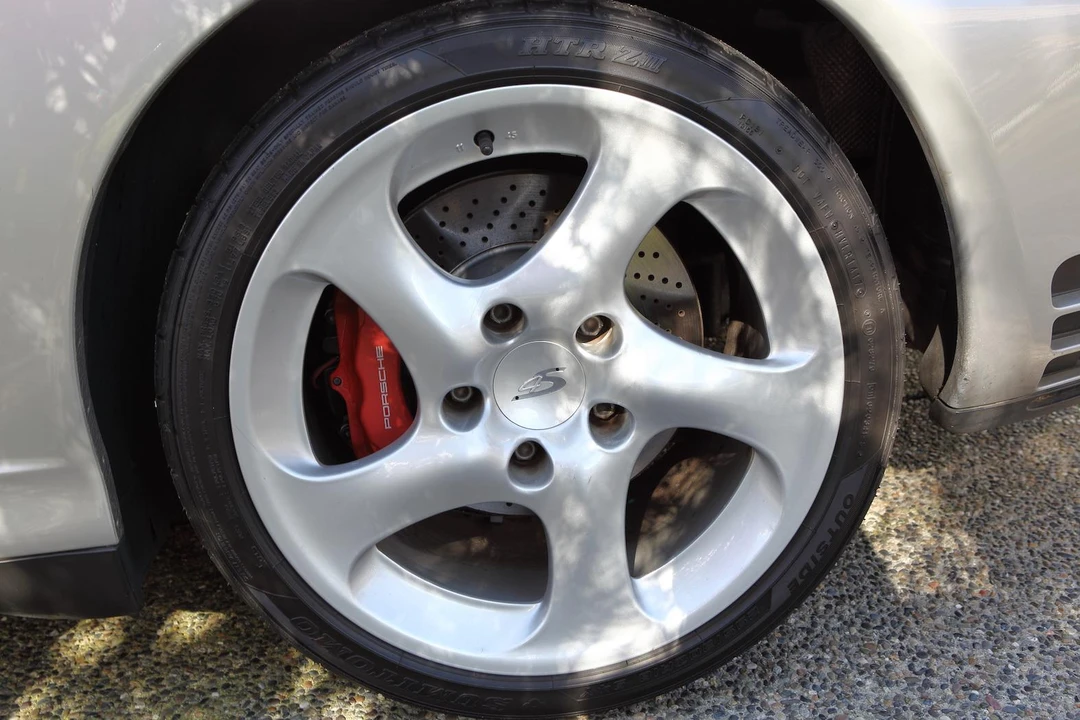 2002 Porsche 996 Carrera 4S - Image 26 of 31