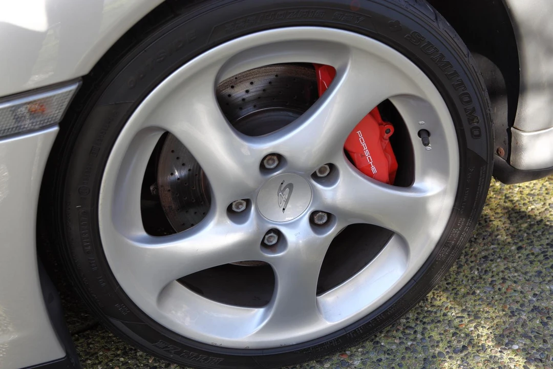 2002 Porsche 996 Carrera 4S - Image 27 of 31