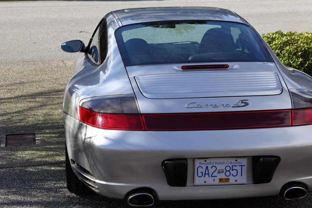 2002 Porsche 996 Carrera 4S - Image 11 of 31