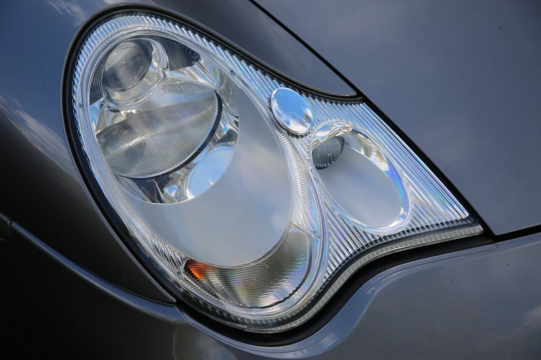 2002 Porsche 996 Carrera 4S - Image 13 of 31