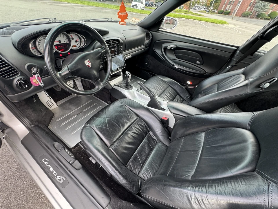 2002 Porsche 996 Carrera 4S - Image 28 of 31