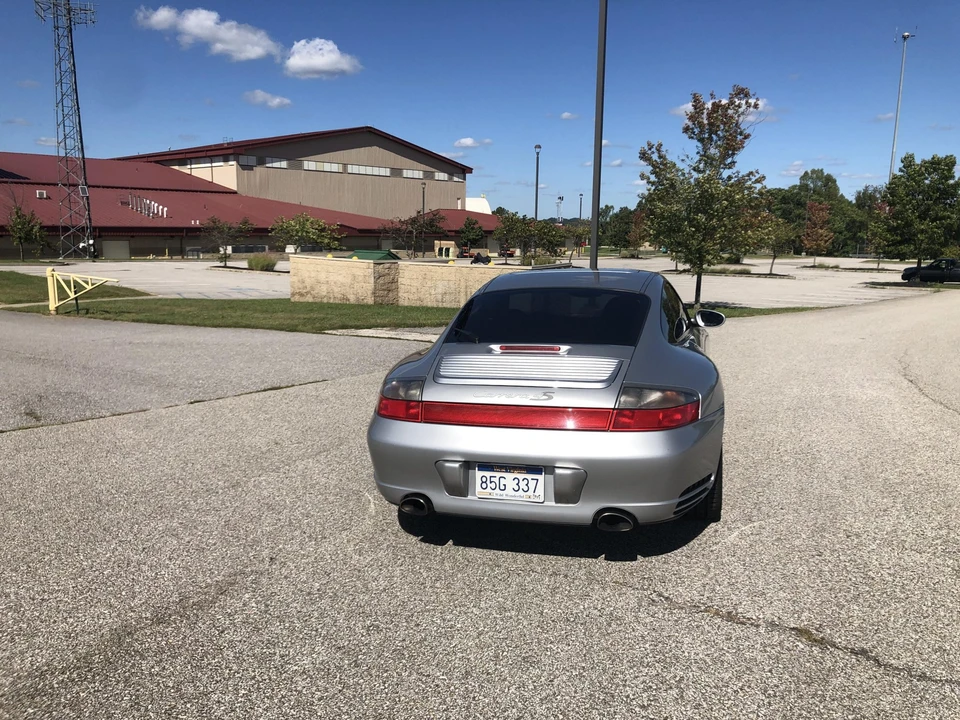 2002 Porsche 996 Carrera 4S - Image 10 of 31
