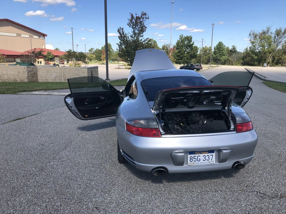 2002 Porsche 996 Carrera 4S - Image 25 of 31