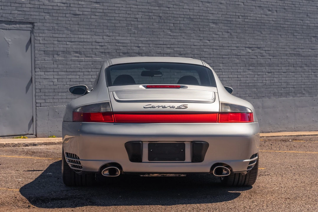 2002 Porsche 996 Carrera 4S - Image 25 of 31