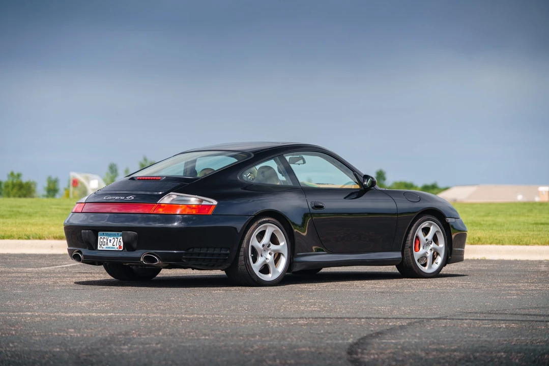 2002 Porsche 996 Carrera 4S - Image 17 of 31