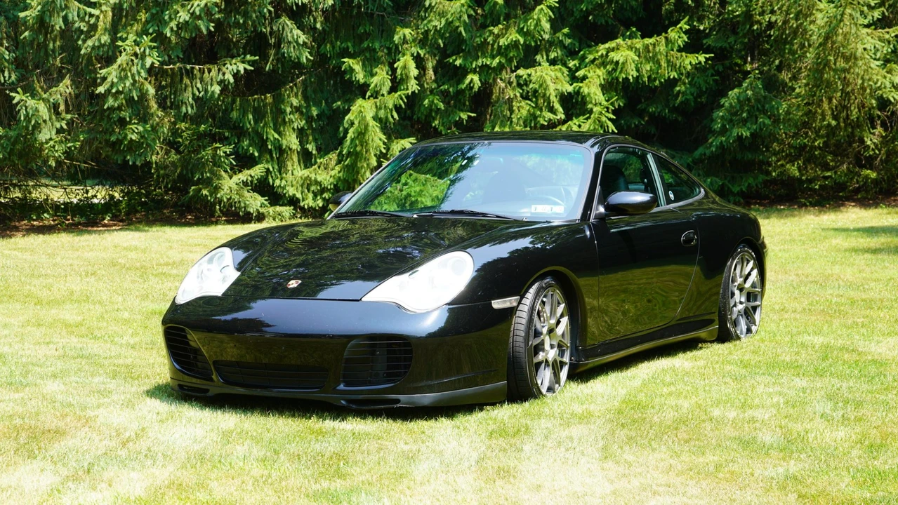 2002 Porsche 996 Carrera 4S - Image 2 of 31