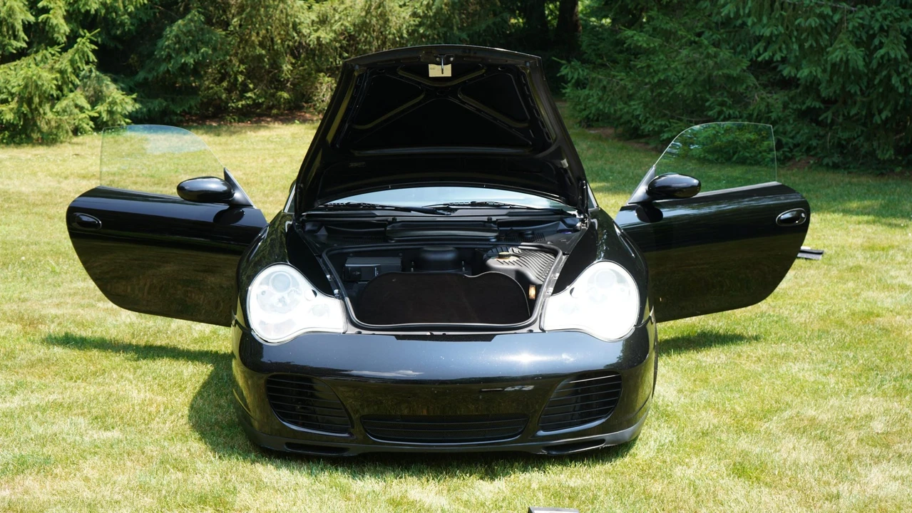 2002 Porsche 996 Carrera 4S - Image 10 of 31
