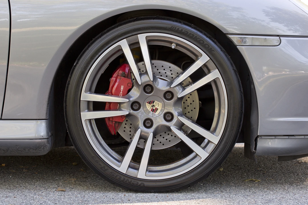 2002 Porsche 996 Carrera 4S - Image 16 of 31