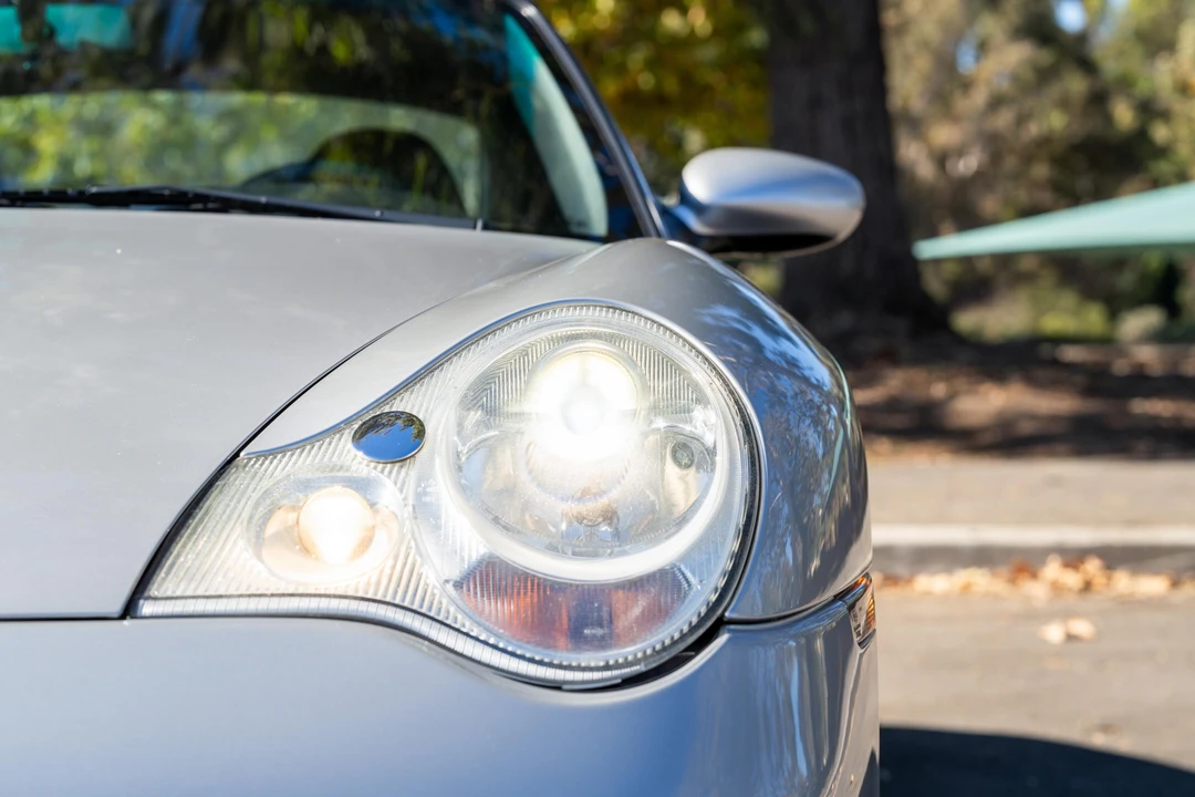 2002 Porsche 996 Carrera 4S - Image 11 of 31