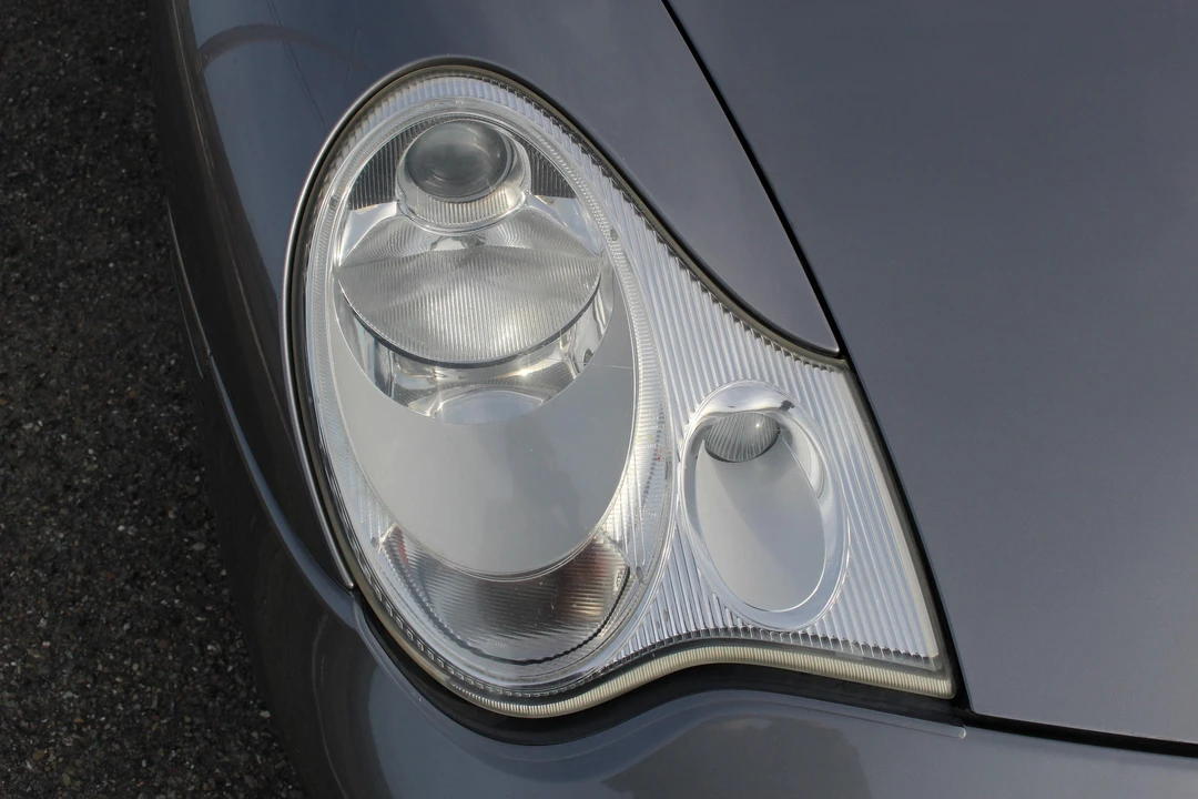 2002 Porsche 996 Carrera 4S - Image 11 of 25