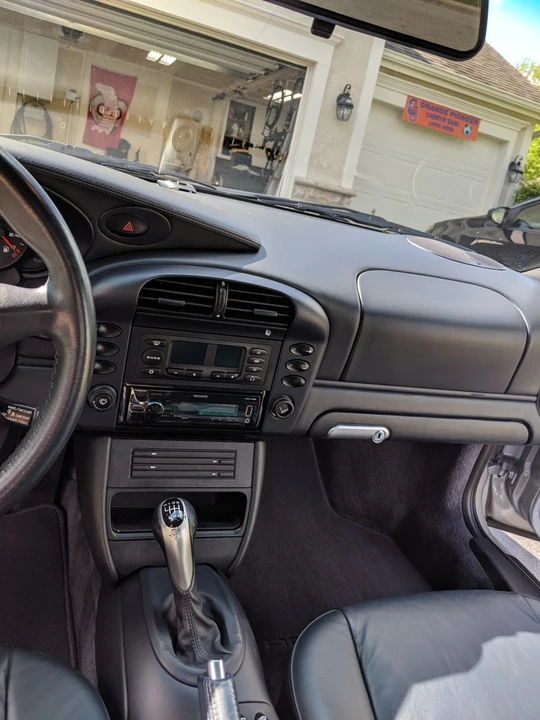 2002 Porsche 996 Carrera - Image 28 of 31