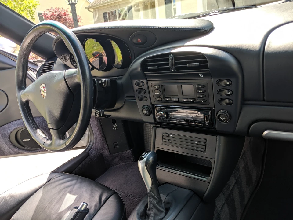 2002 Porsche 996 Carrera - Image 27 of 31
