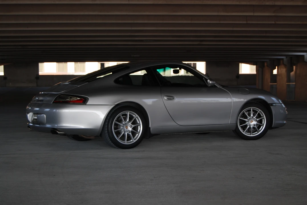 2002 Porsche 996 Carrera - Image 9 of 31