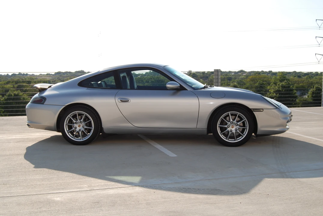 2002 Porsche 996 Carrera - Image 5 of 31