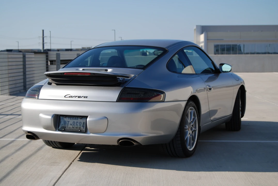 2002 Porsche 996 Carrera - Image 10 of 31