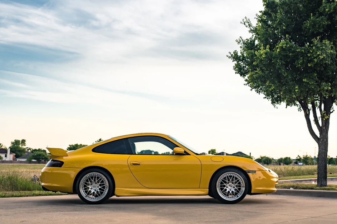 2002 Porsche 996 Carrera - Image 28 of 31