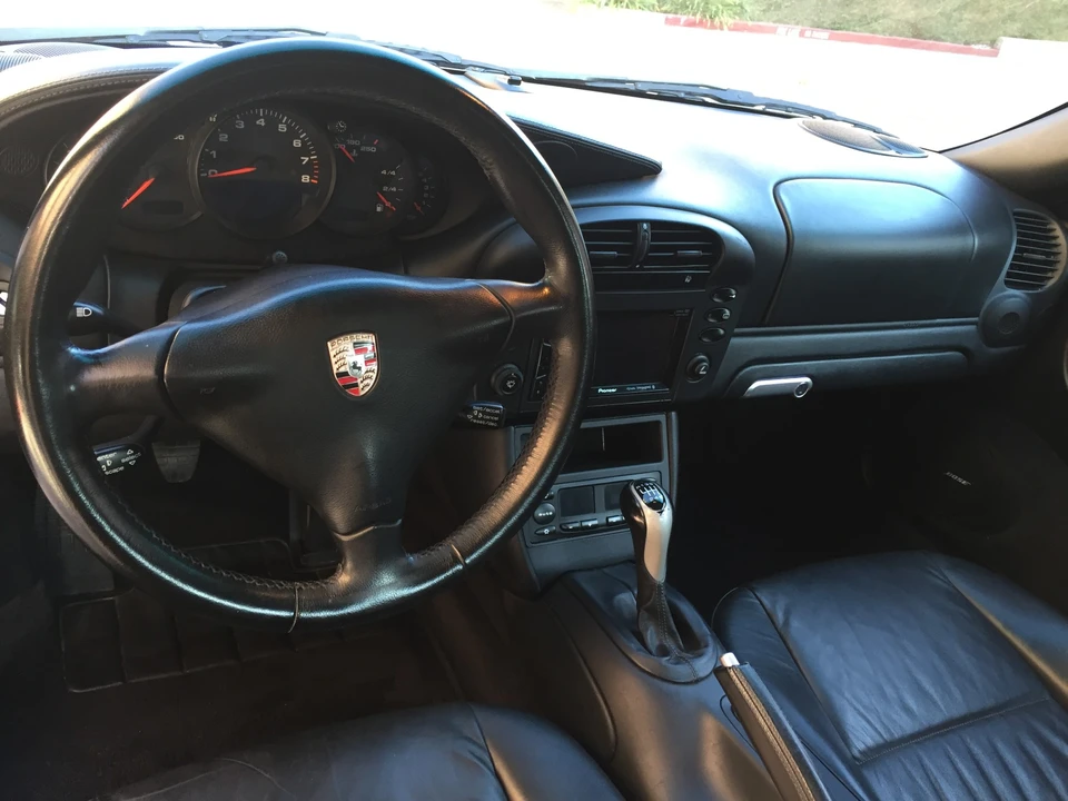 2002 Porsche 996 Carrera - Image 25 of 31