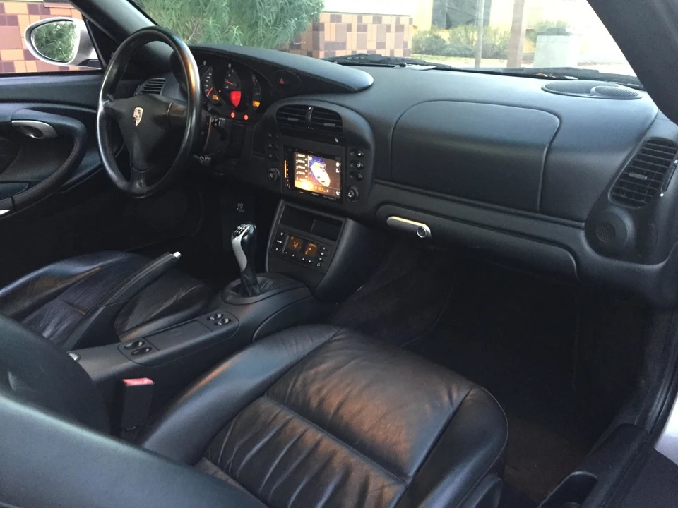 2002 Porsche 996 Carrera - Image 26 of 31