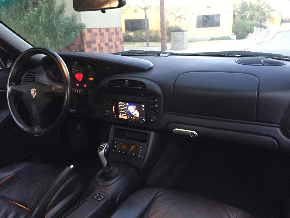 2002 Porsche 996 Carrera - Image 27 of 31