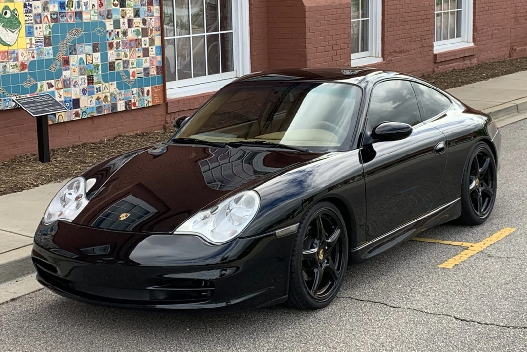 2002 Porsche 996 Carrera - Image 2 of 31