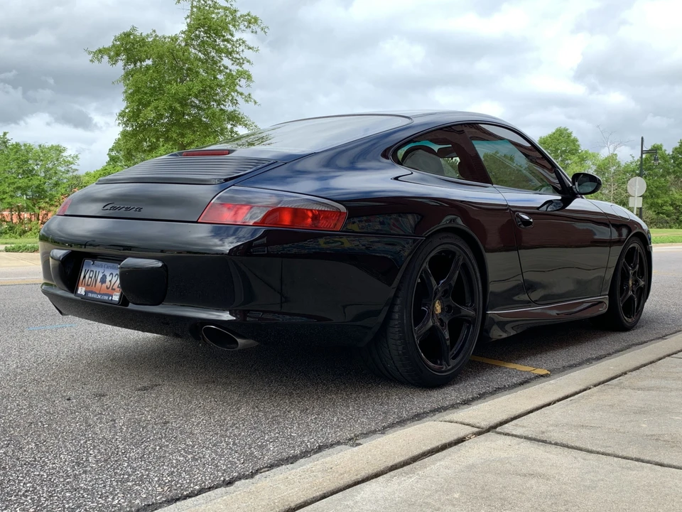 2002 Porsche 996 Carrera - Image 29 of 31
