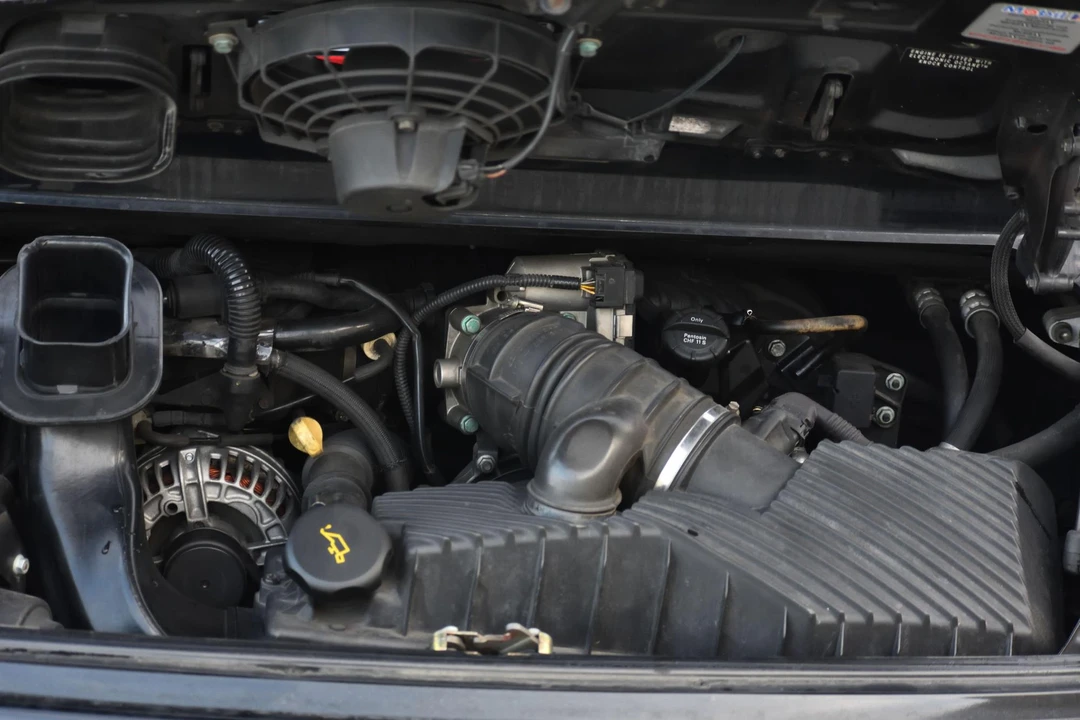 2002 Porsche 996 Carrera 4S - Image 13 of 20