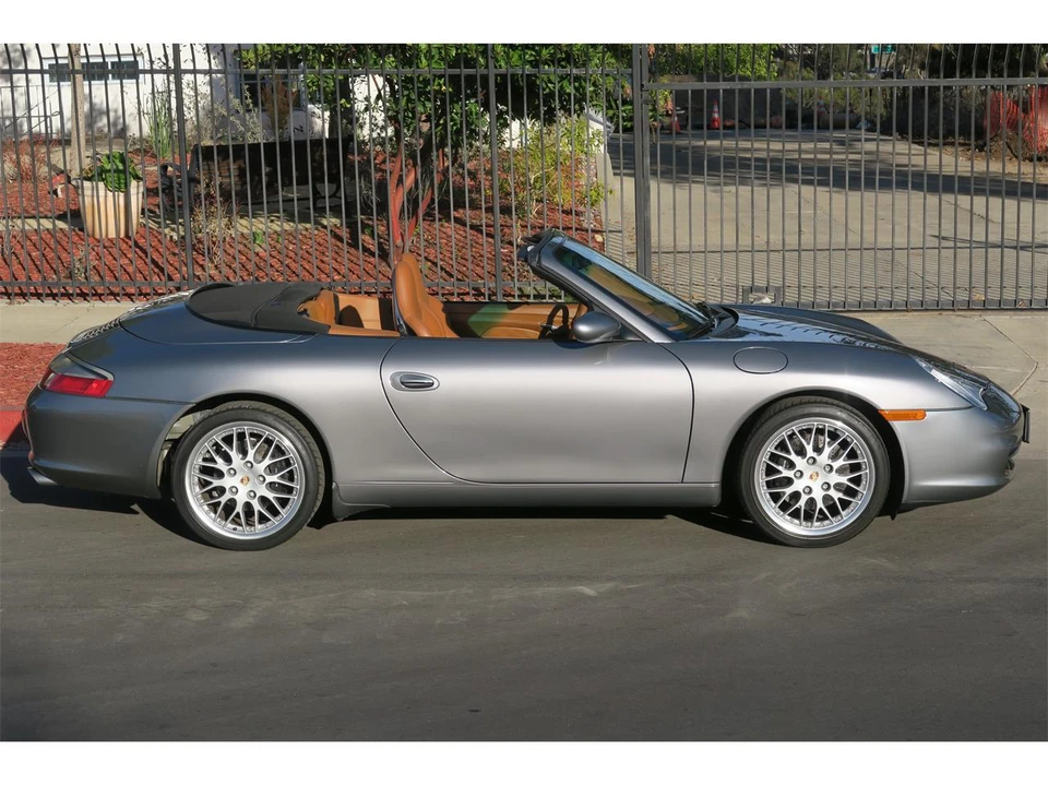 2002 Porsche 996 Carrera - Image 5 of 31