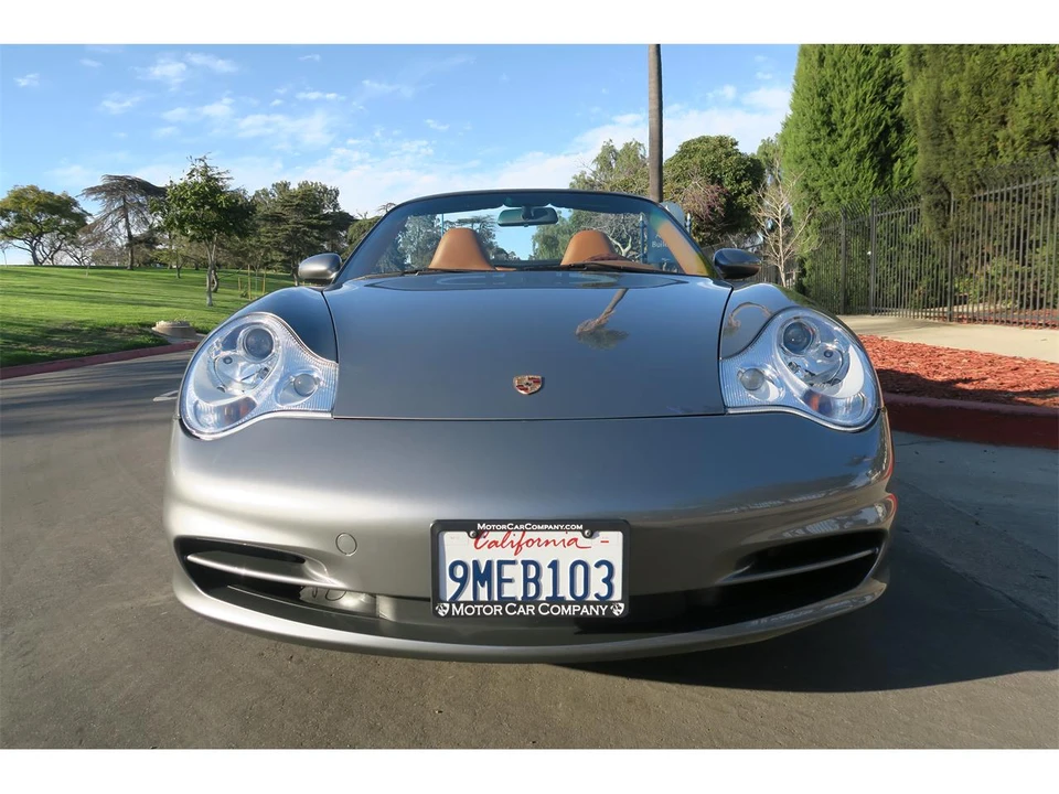 2002 Porsche 996 Carrera - Image 10 of 31
