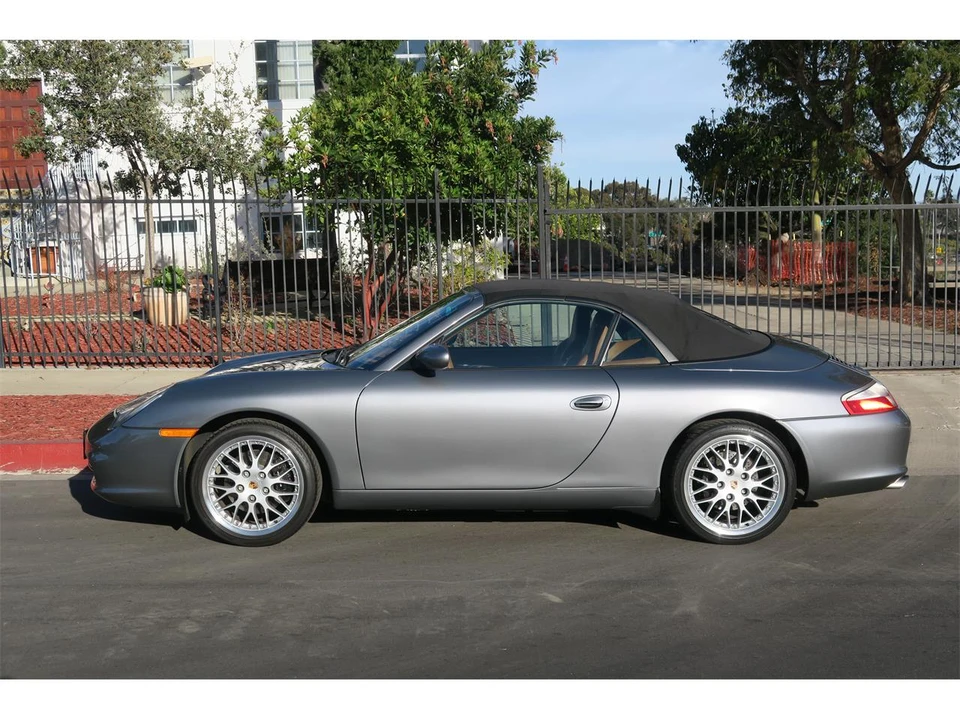 2002 Porsche 996 Carrera - Image 12 of 31
