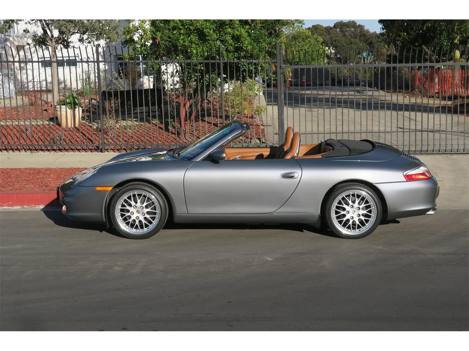 2002 Porsche 996 Carrera - Image 17 of 31