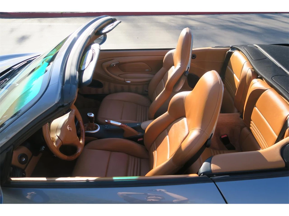 2002 Porsche 996 Carrera - Image 26 of 31