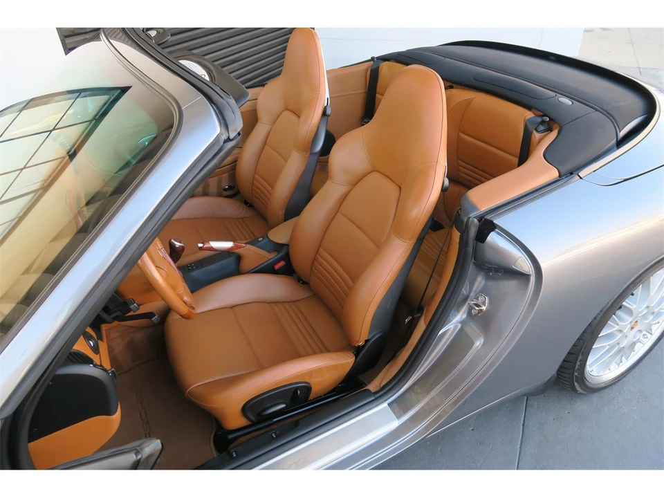 2002 Porsche 996 Carrera - Image 28 of 31