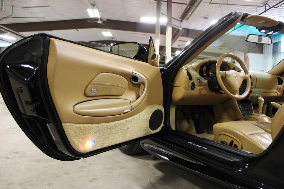2002 Porsche 996 Carrera - Image 16 of 31