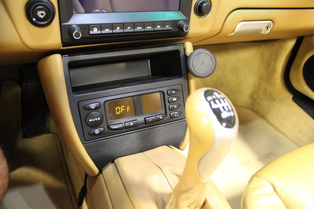 2002 Porsche 996 Carrera - Image 20 of 31