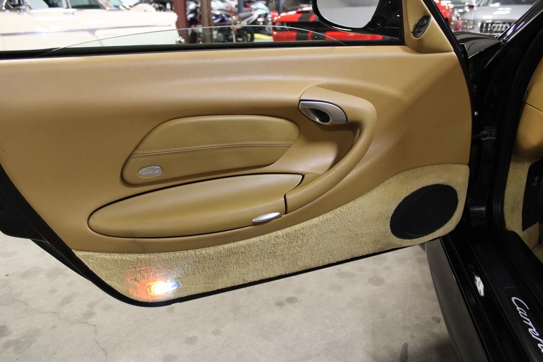 2002 Porsche 996 Carrera - Image 17 of 31