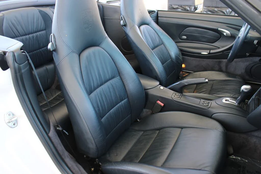 2002 Porsche 996 Carrera - Image 26 of 31