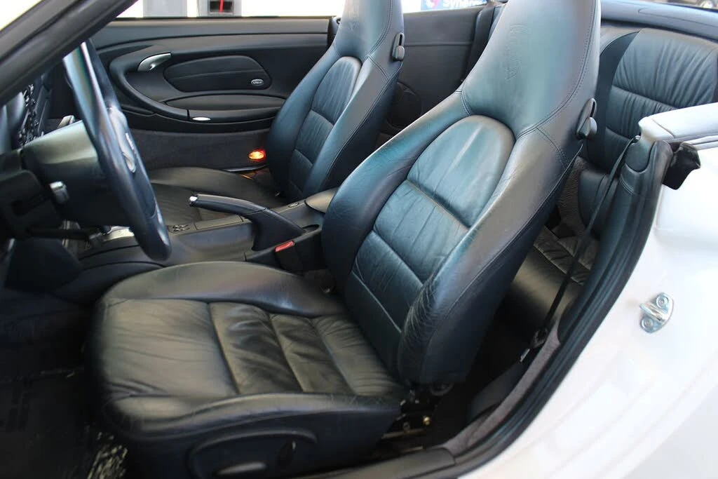 2002 Porsche 996 Carrera - Image 23 of 31