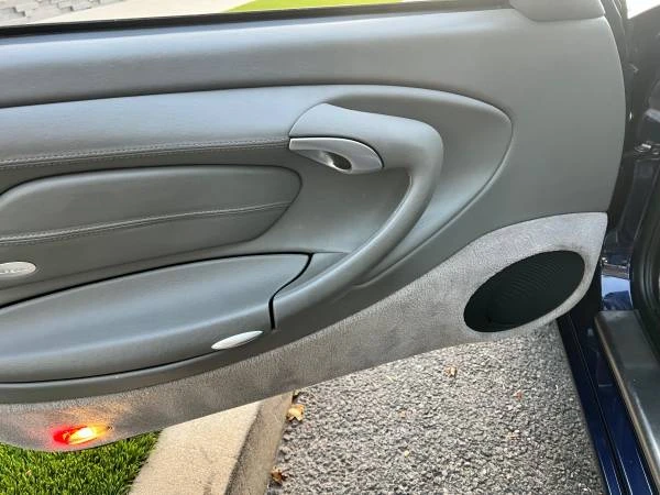 2002 Porsche 996 Carrera - Image 12 of 17