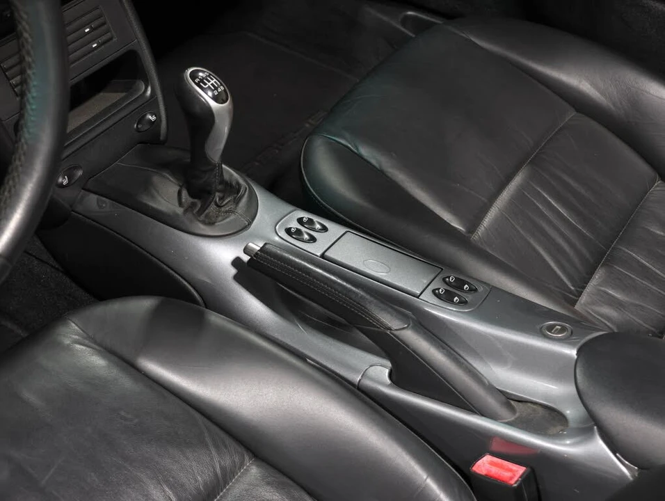 2002 Porsche 996 Carrera - Image 27 of 31